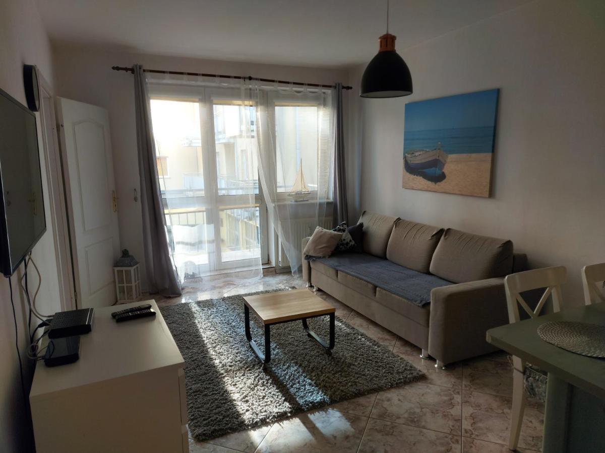 Apartament Portowy Z Garazem, Ul Towarowa Колобжег Екстериор снимка
