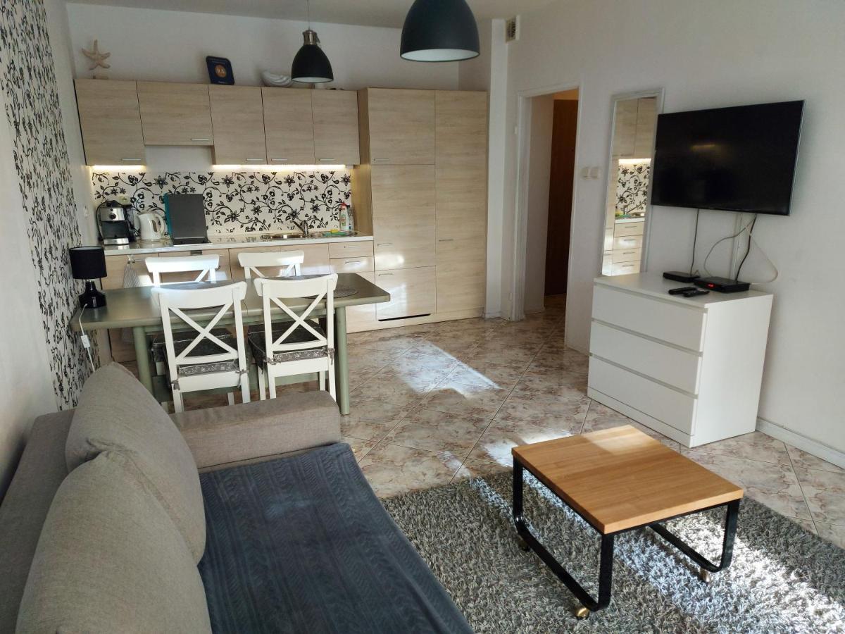 Apartament Portowy Z Garazem, Ul Towarowa Колобжег Екстериор снимка