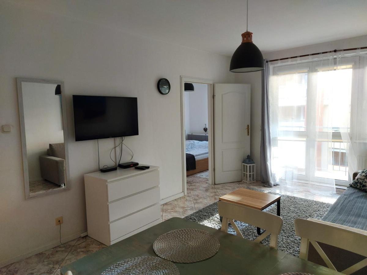 Apartament Portowy Z Garazem, Ul Towarowa Колобжег Екстериор снимка