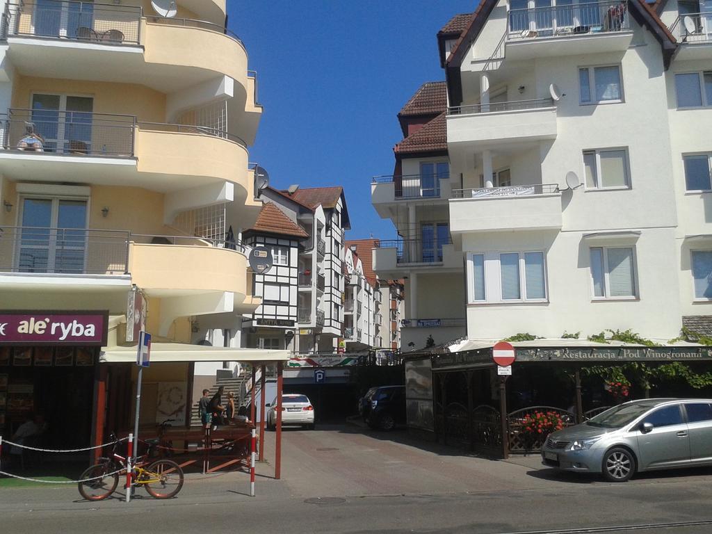 Apartament Portowy Z Garazem, Ul Towarowa Колобжег Екстериор снимка